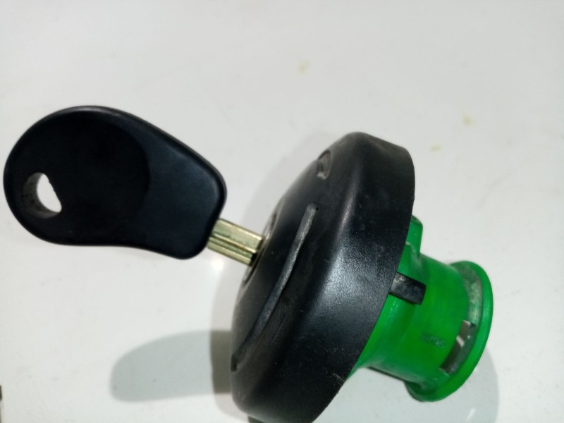 Recambio de tapon combustible para citroën xsara picasso referencia OEM IAM   