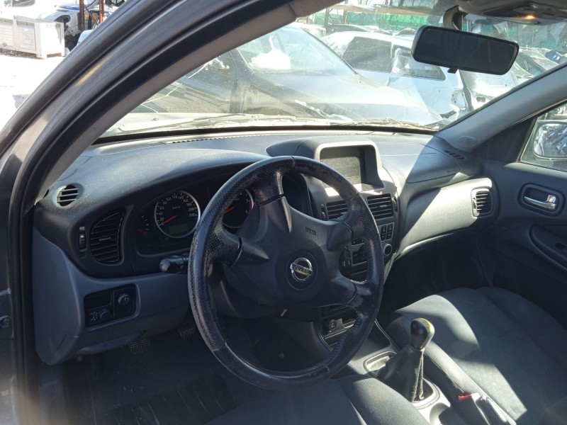 nissan almera ii hatchback (n16) del año 2005