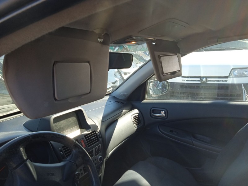 nissan almera ii hatchback (n16) del año 2005