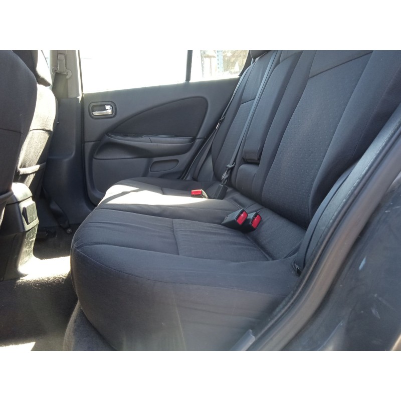 nissan almera ii hatchback (n16) del año 2005