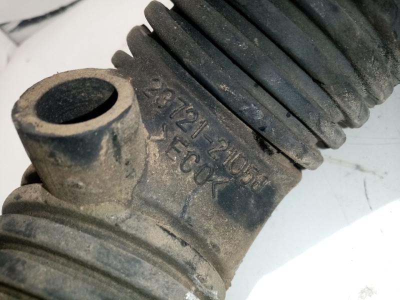 Recambio de tubo para ssangyong rodius 2.7 turbodiesel cat referencia OEM IAM 2372121050  