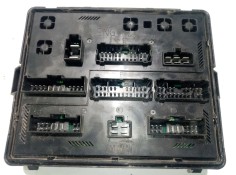 Recambio de caja reles / fusibles para ssangyong rodius 2.7 turbodiesel cat referencia OEM IAM A120ED   2