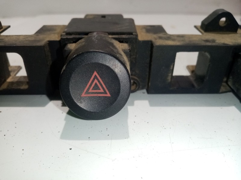 Recambio de warning para ssangyong rodius 2.7 turbodiesel cat referencia OEM IAM 8523021321HCH  