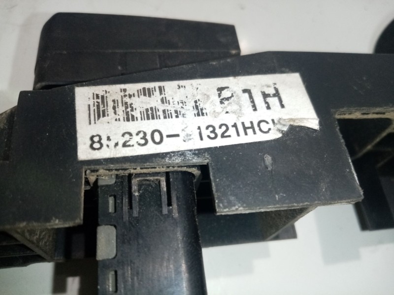 Recambio de warning para ssangyong rodius 2.7 turbodiesel cat referencia OEM IAM 8523021321HCH  