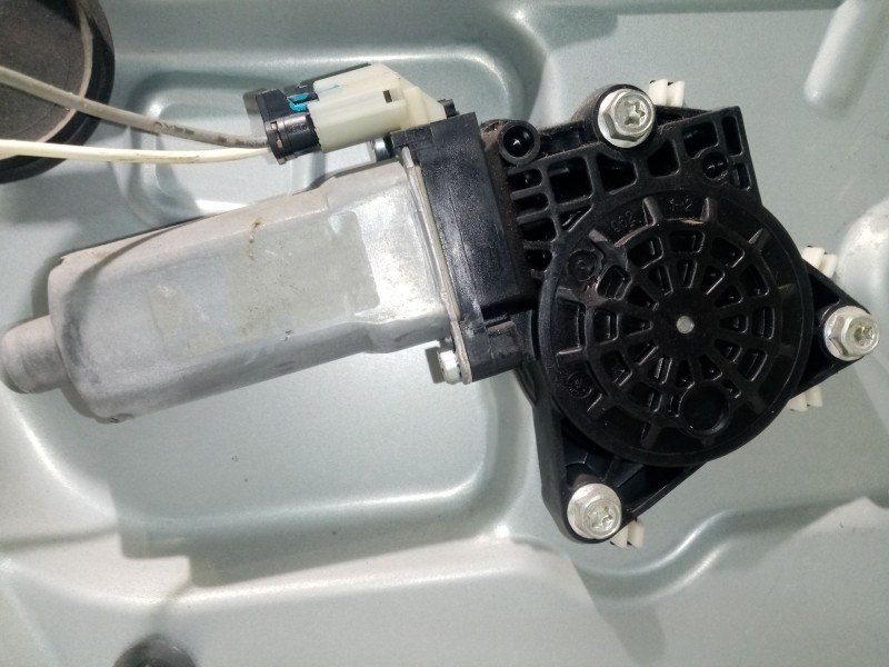 Recambio de elevalunas delantero derecho para kia carens (un) referencia OEM IAM 824801D230  