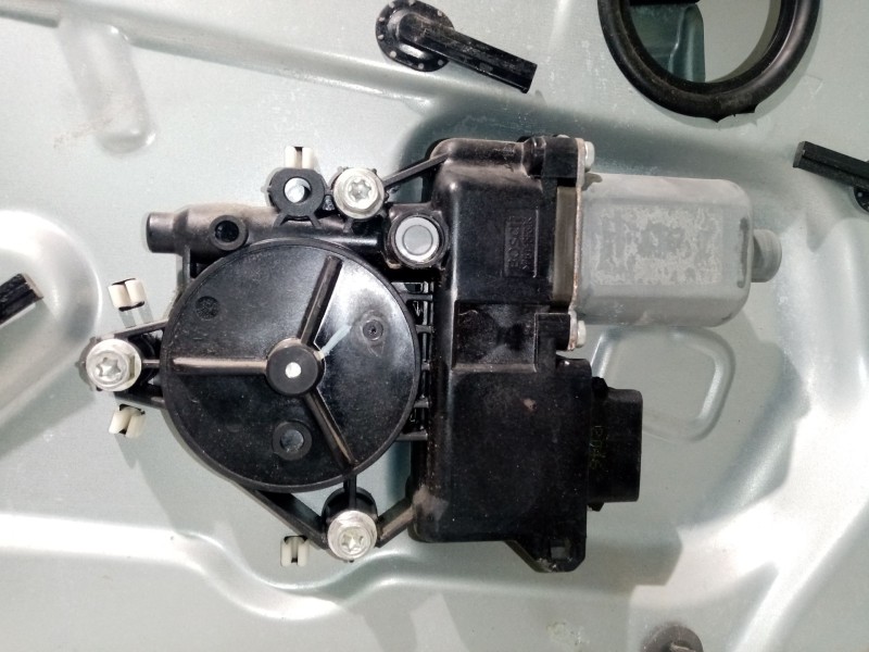 Recambio de elevalunas delantero izquierdo para kia carens (un) referencia OEM IAM 824701D220  