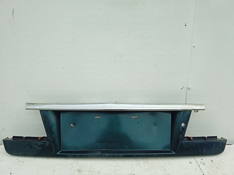 Recambio de moldura para kia magentis gls referencia OEM IAM 691003C100  