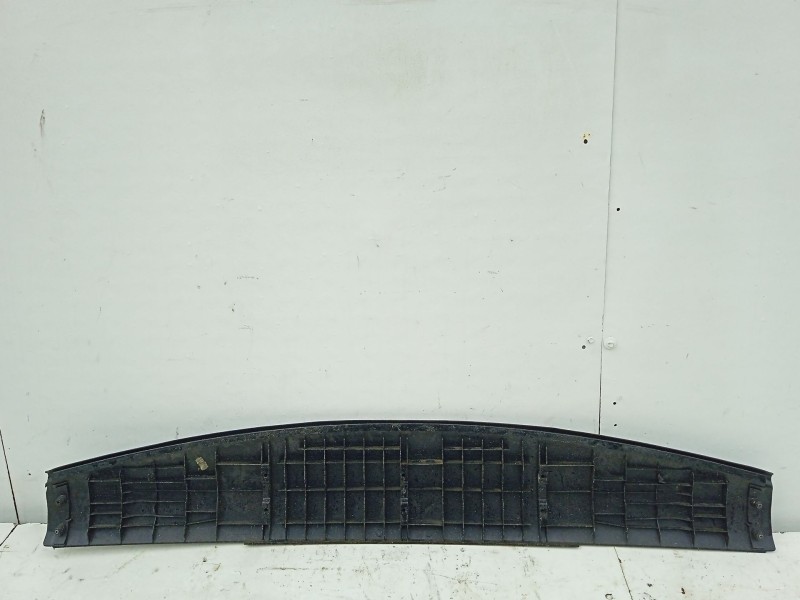 Recambio de moldura para peugeot 206 cc referencia OEM IAM 9636710077  