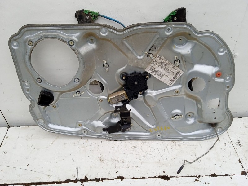 Recambio de elevalunas delantero izquierdo para fiat stilo (192) 1.9 jtd cat referencia OEM IAM 46831655  