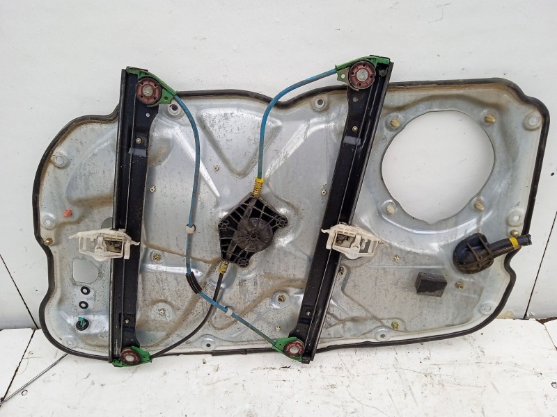 Recambio de elevalunas delantero izquierdo para fiat stilo (192) 1.9 jtd cat referencia OEM IAM 46831655  