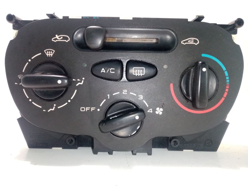 Recambio de mando calefaccion / aire acondicionado para peugeot 206 cc referencia OEM IAM 1068701  