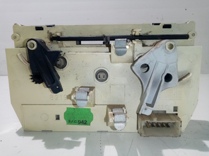 Recambio de mando calefaccion / aire acondicionado para peugeot 206 cc referencia OEM IAM 1068701  