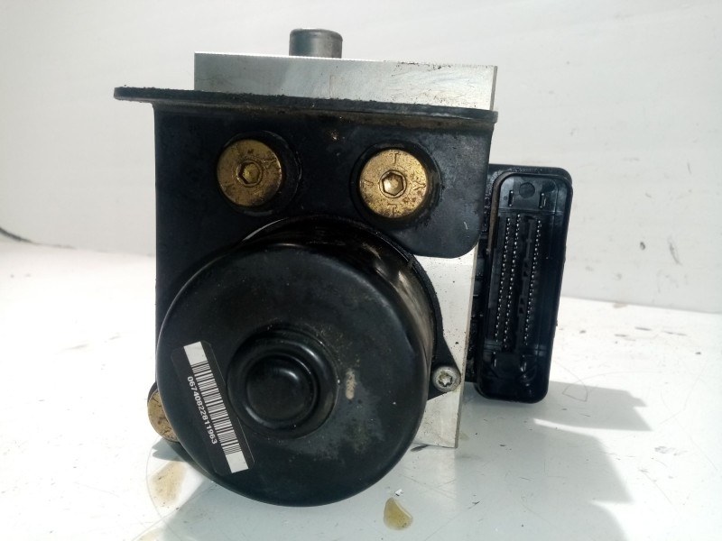 Recambio de abs para ssangyong rodius 2.7 turbodiesel cat referencia OEM IAM 4894021300 06210908523 