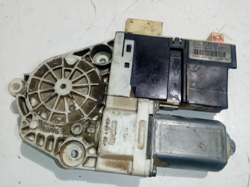 Recambio de motor elevalunas delantero derecho para citroën c5 berlina referencia OEM IAM 997834102  