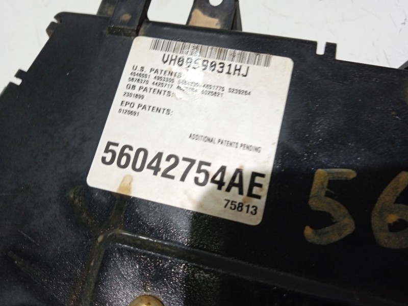 Recambio de luz interior para jeep cherokee (j) referencia OEM IAM 56042754AE  