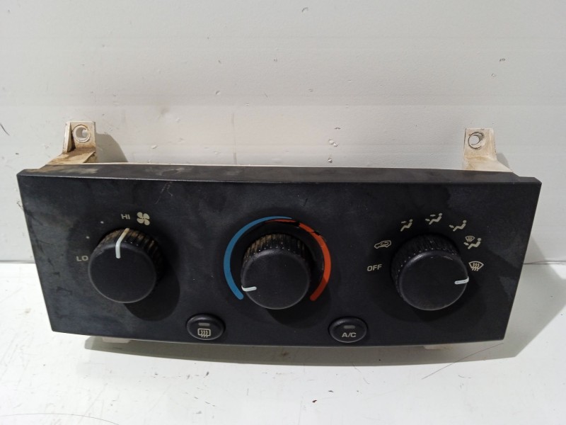 Recambio de mando climatizador para jeep cherokee (j) referencia OEM IAM P55115904  