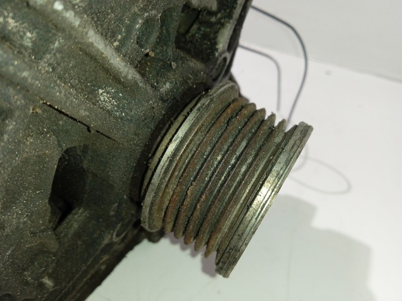 Recambio de alternador para jeep cherokee (j) referencia OEM IAM 0124515115  