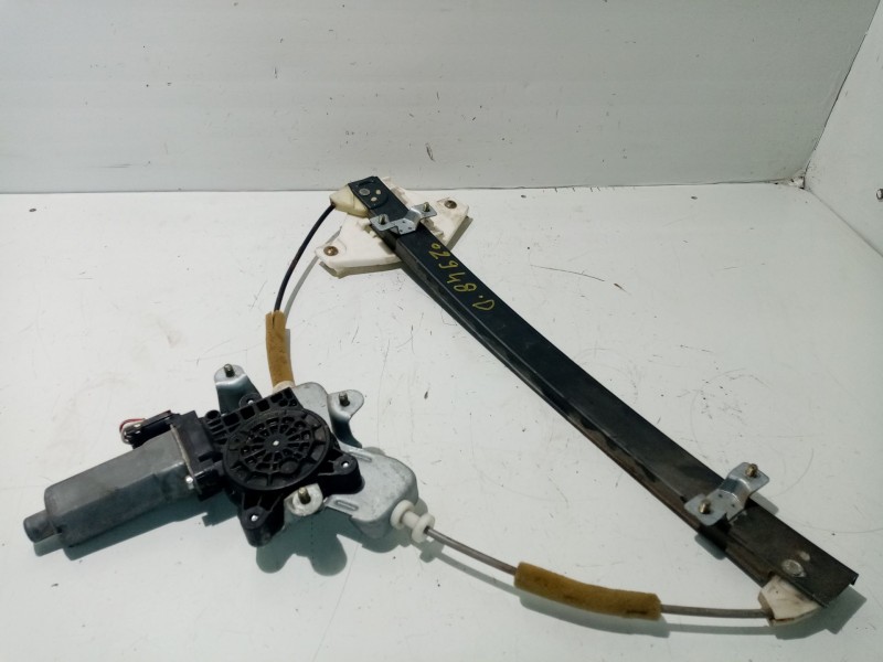 Recambio de elevalunas trasero derecho para ssangyong rodius 2.7 turbodiesel cat referencia OEM IAM 7334021000  