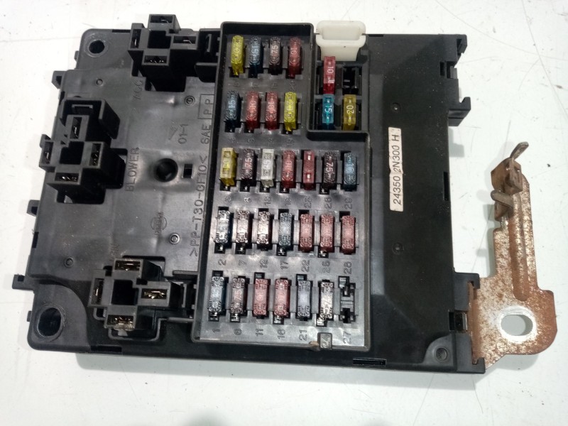 Recambio de caja reles / fusibles para nissan almera (n15) referencia OEM IAM 243502N300H  