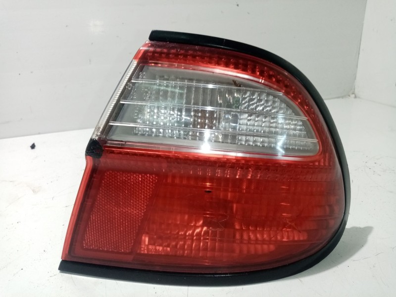 Recambio de piloto trasero derecho para nissan almera (n15) referencia OEM IAM 265502N285  