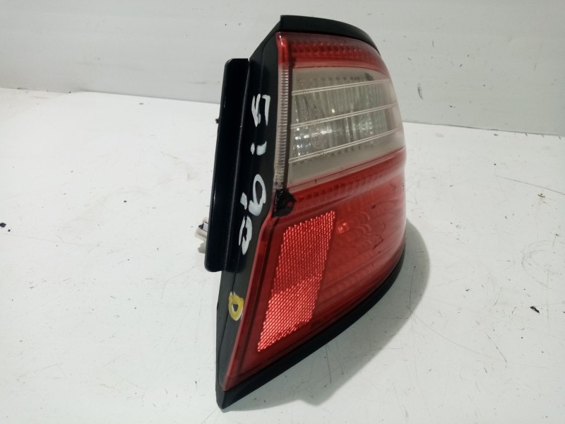 Recambio de piloto trasero derecho para nissan almera (n15) referencia OEM IAM 265502N285  