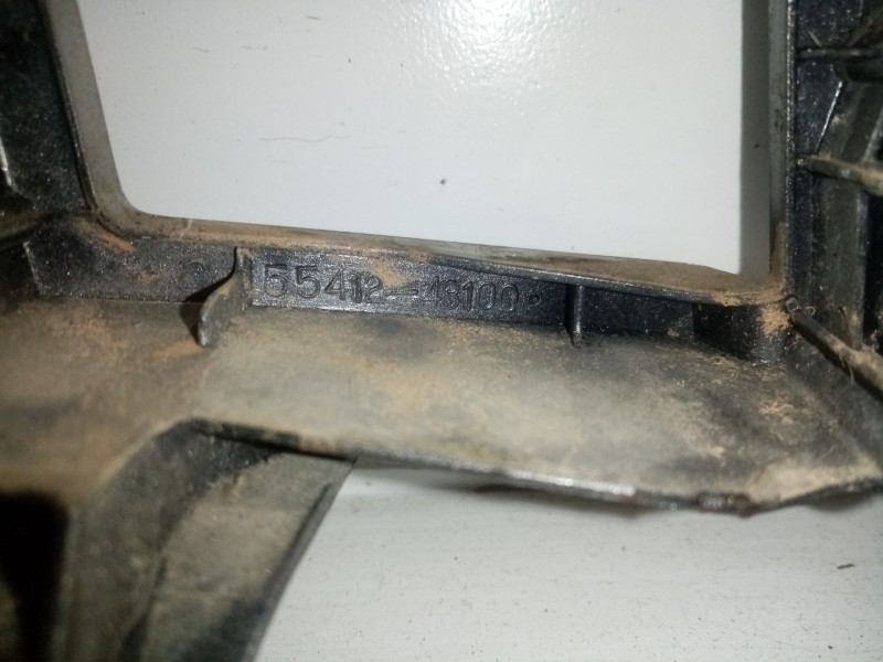 Recambio de rejilla aireadora para lexus rx 400h referencia OEM IAM 5541248100  