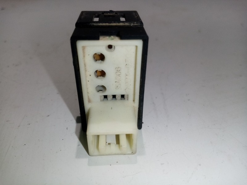 Recambio de interruptor para lexus rx 400h referencia OEM IAM 15A607  