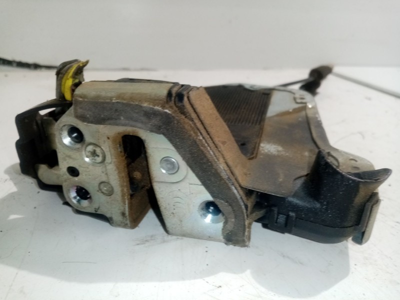 Recambio de cerradura puerta delantera izquierda para lexus rx 400h referencia OEM IAM A046693  