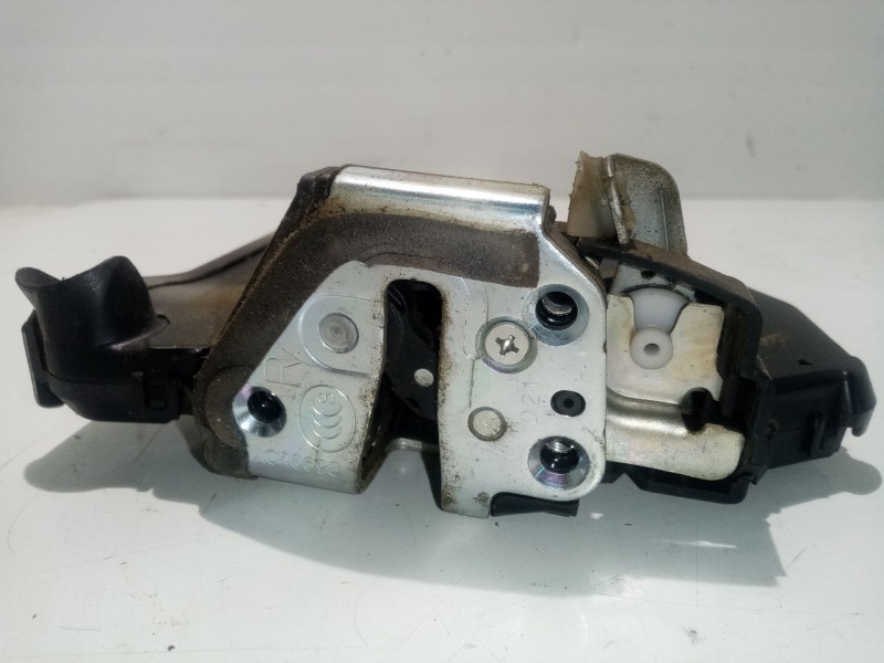 Recambio de cerradura puerta delantera derecha para lexus rx 400h referencia OEM IAM A046693  