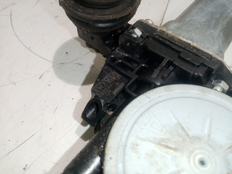 Recambio de elevalunas delantero derecho para lexus rx 400h referencia OEM IAM 8571058010  