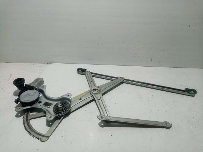 Recambio de elevalunas delantero derecho para lexus rx 400h referencia OEM IAM 8571058010  