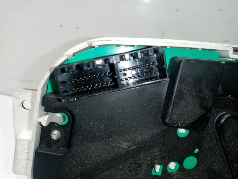 Recambio de cuadro instrumentos para kia magentis gls referencia OEM IAM 940033C420 940033C445 