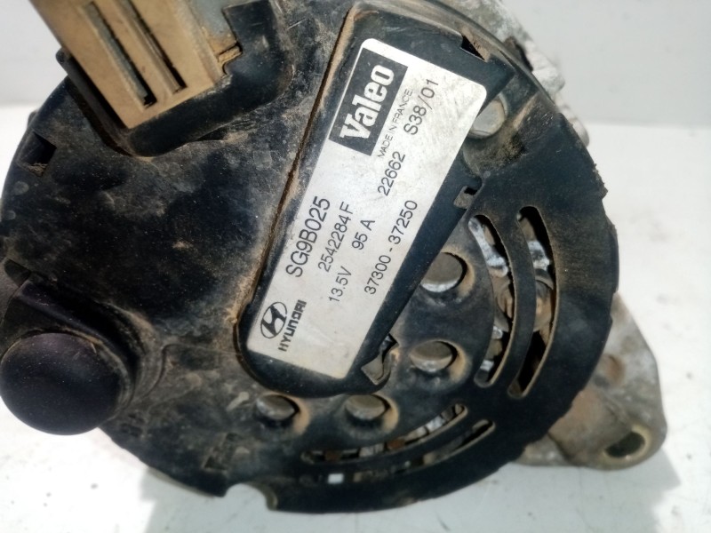 Recambio de alternador para kia magentis gls referencia OEM IAM 3730037250  