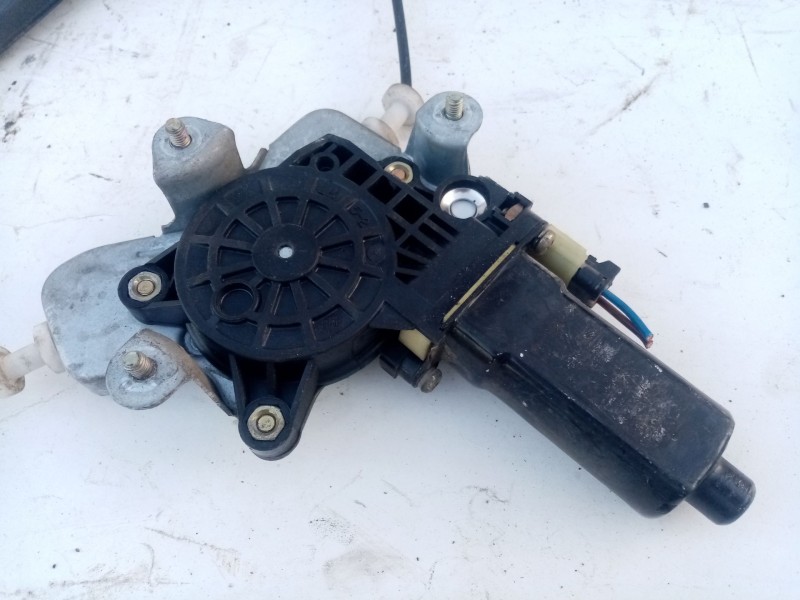 Recambio de elevalunas trasero izquierdo para kia magentis gls referencia OEM IAM 8340338011  