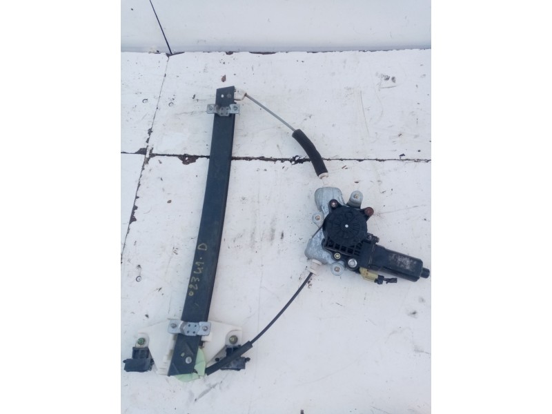 Recambio de elevalunas delantero derecho para kia magentis gls referencia OEM IAM 8240438011  