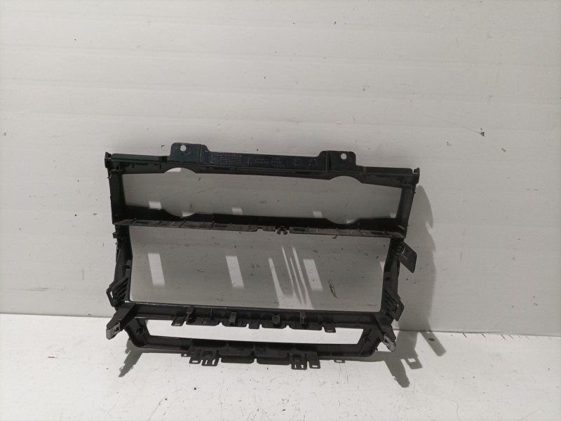 Recambio de moldura para bmw x5 (e70) 3.0 d referencia OEM IAM 773201 0117730 T0027285