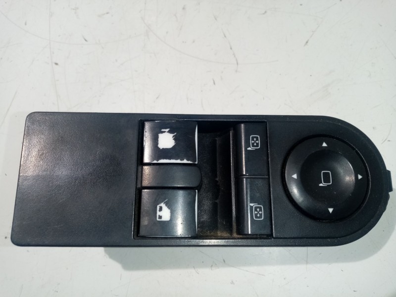 Recambio de mando elevalunas delantero izquierdo para opel zafira b 1.9 cdti referencia OEM IAM 13228706  