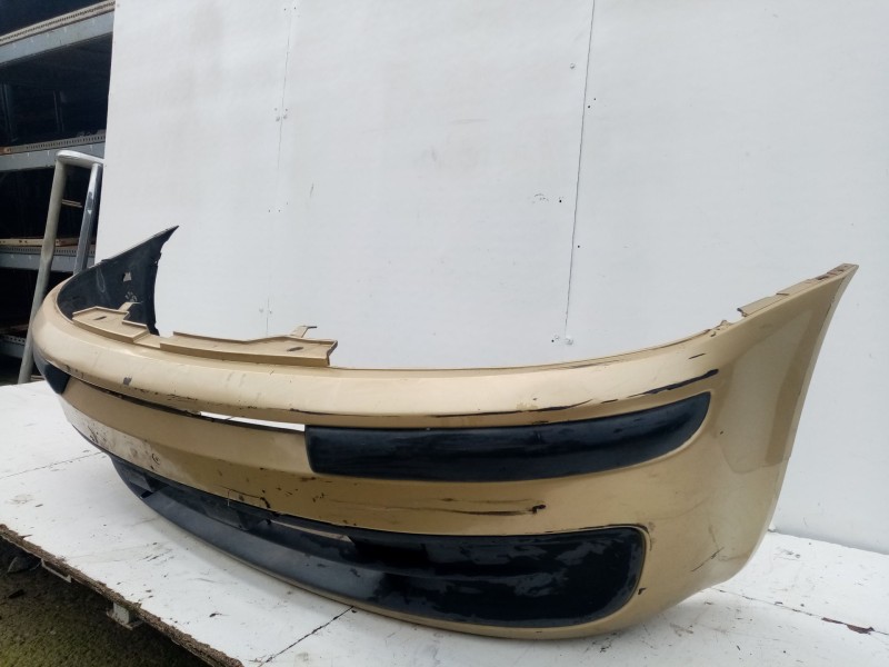 Recambio de paragolpes delantero para fiat punto berlina referencia OEM IAM 735279077  