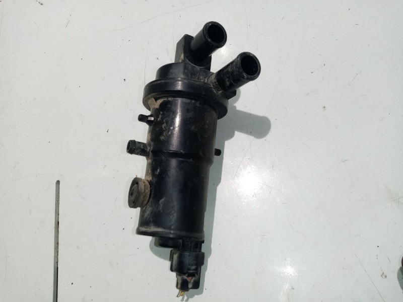 Recambio de bomba agua para lexus rx 400h referencia OEM IAM 0641001080  