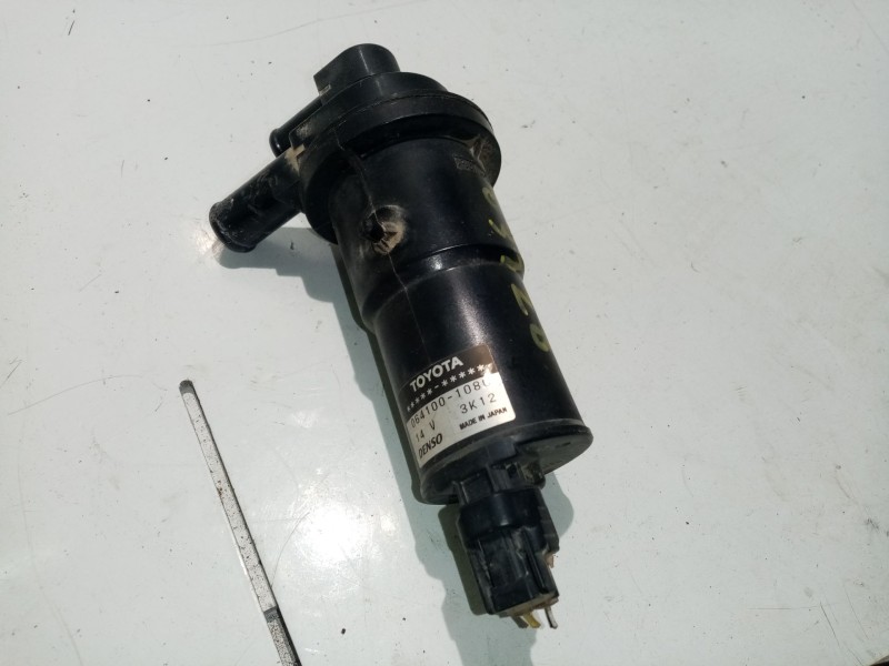 Recambio de bomba agua para lexus rx 400h referencia OEM IAM 0641001080  