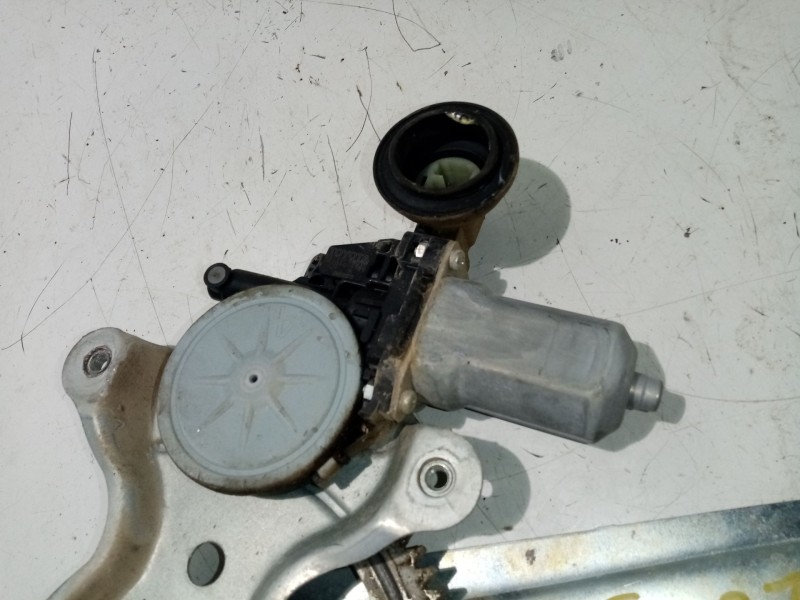 Recambio de elevalunas trasero izquierdo para lexus rx 400h referencia OEM IAM 8571058010 0620401760 