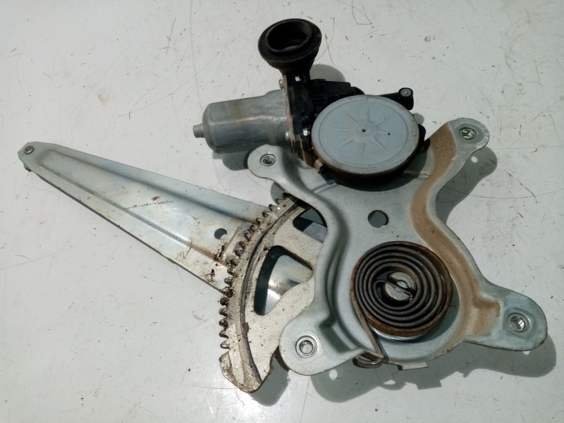 Recambio de elevalunas trasero derecho para lexus rx 400h referencia OEM IAM 8572058010  