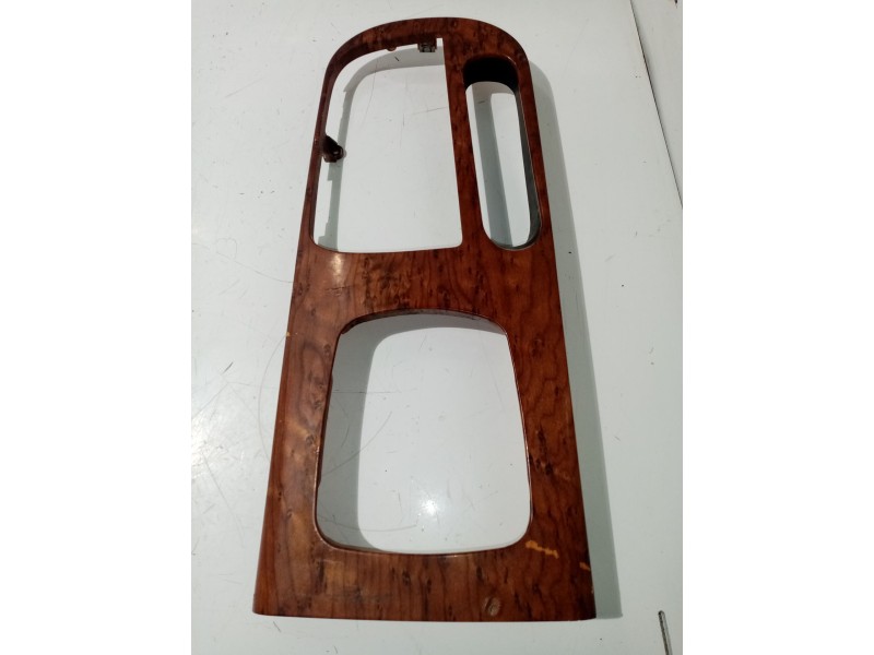 Recambio de moldura para kia magentis gls referencia OEM IAM 846513C010  