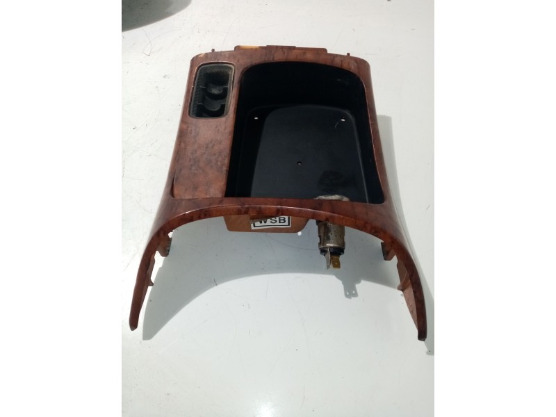 Recambio de moldura para kia magentis gls referencia OEM IAM 846513C510  