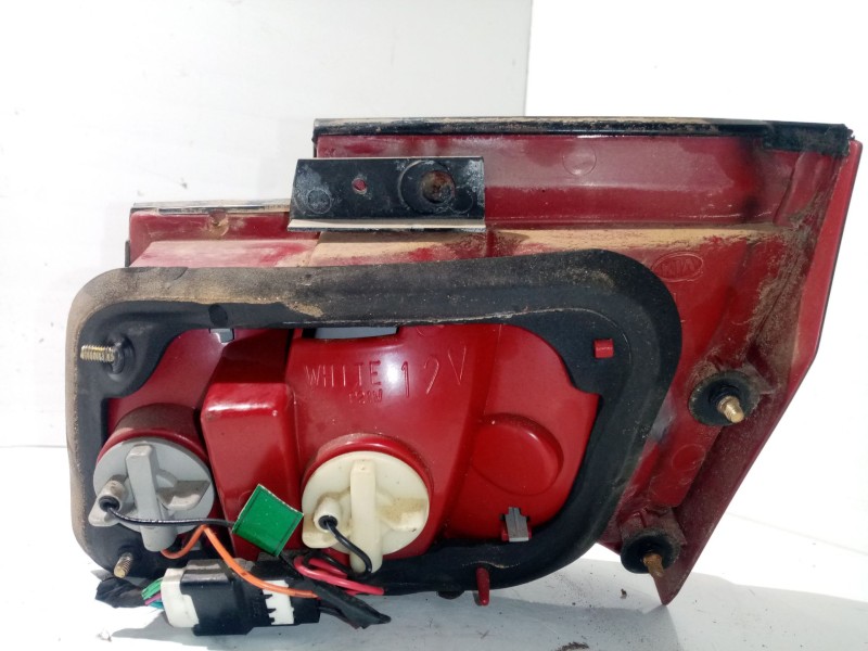 Recambio de piloto trasero izquierdo interior para kia magentis gls referencia OEM IAM 92411-3C011  