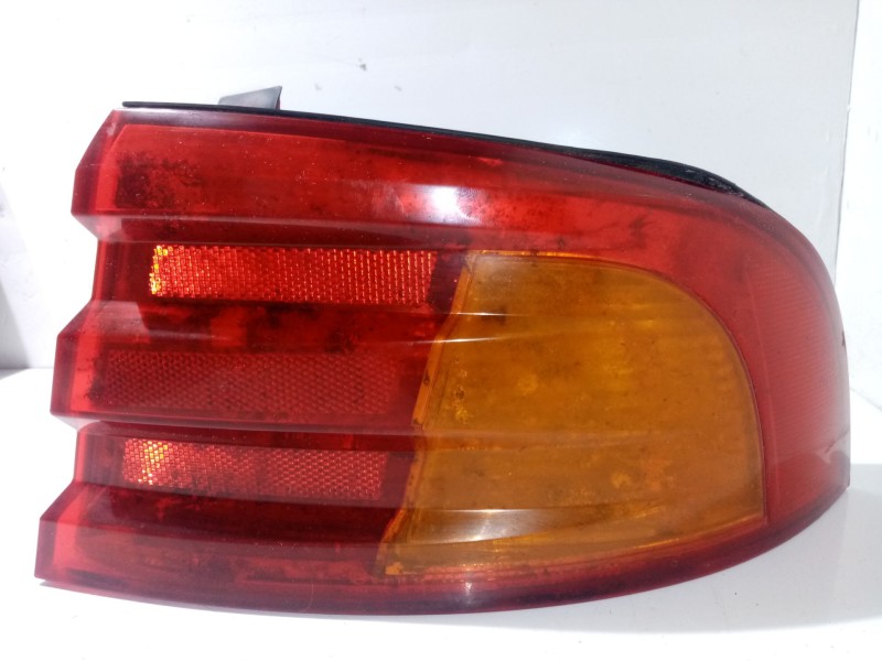 Recambio de piloto trasero derecho para kia magentis gls referencia OEM IAM 924203C011 924213C011 