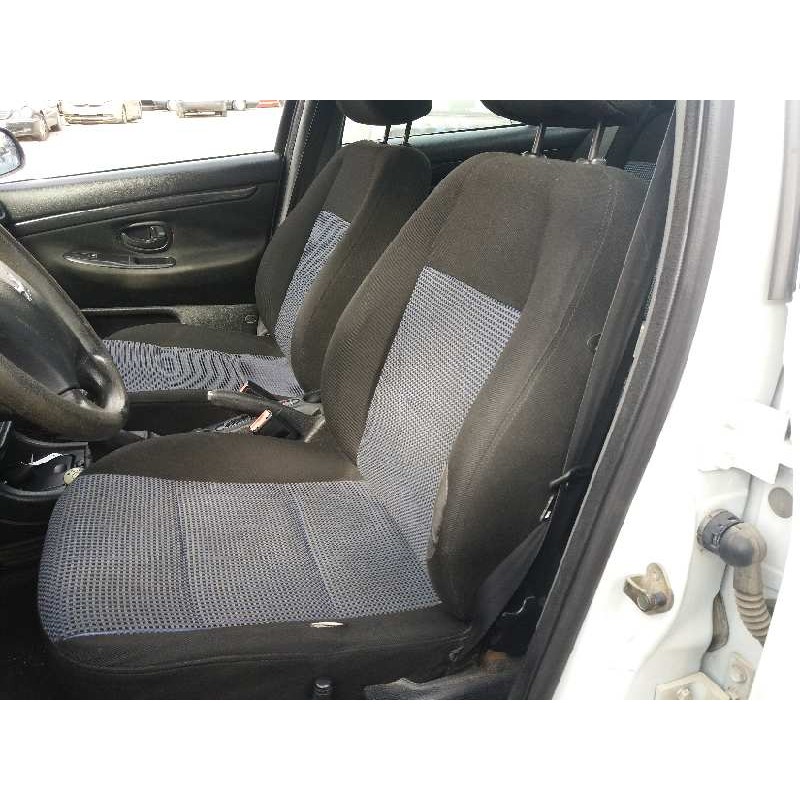 peugeot 406 berlina (s1/s2) 2.0 hdi   |   ... | 0 - 2005 | 109 cv / 80 kw del año 30/04/2003