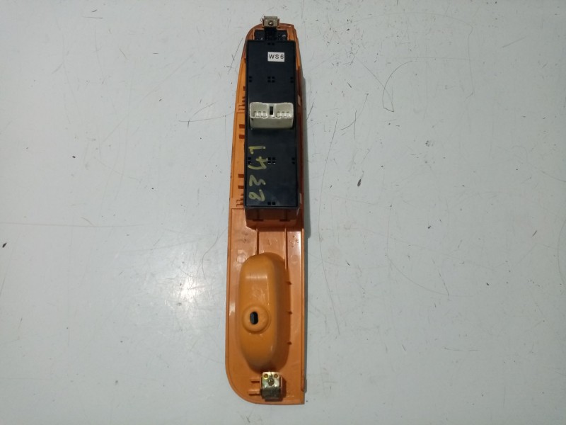Recambio de mando elevalunas delantero izquierdo para kia magentis gls referencia OEM IAM 621W02250 935713C100GJ 