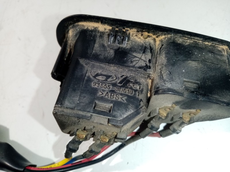 Recambio de interruptor para kia magentis gls referencia OEM IAM 935553D010  