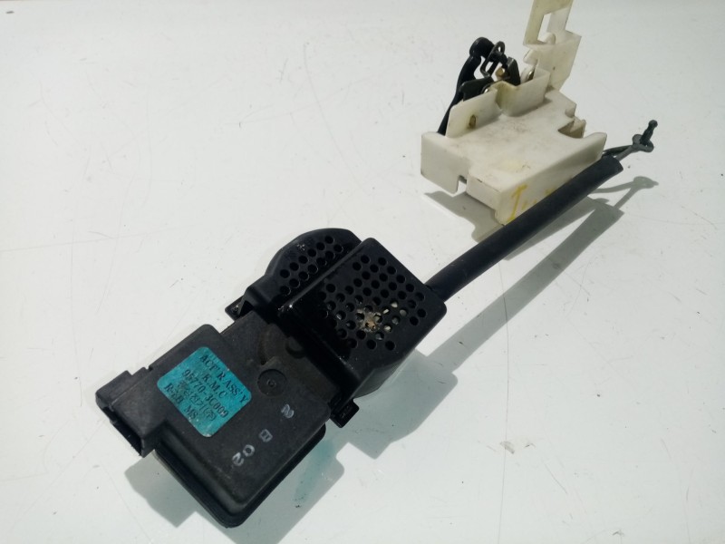 Recambio de cerradura puerta trasera izquierda para kia magentis gls referencia OEM IAM 8141038000 957703C000 